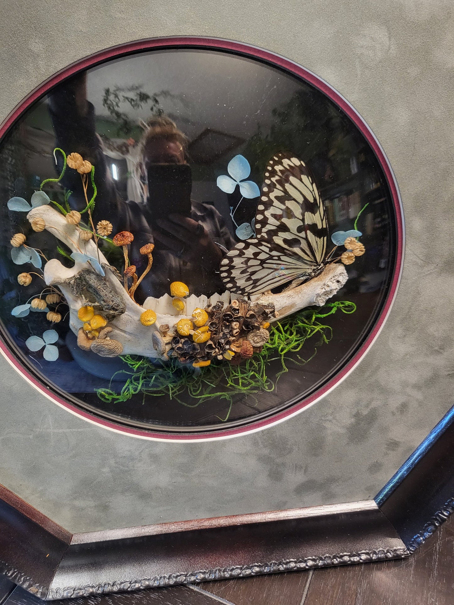 Antique Frame with Frog and friend
